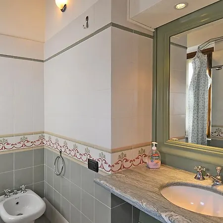 Vecchio Olivo * Montecarlo