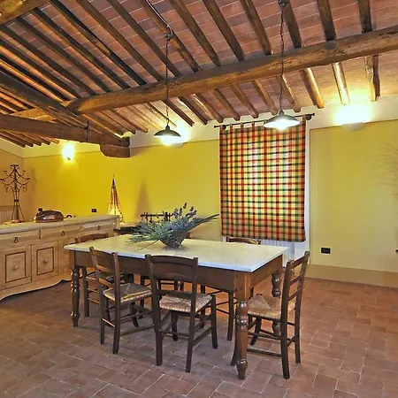 Vecchio Olivo Bauernhof Montecarlo
